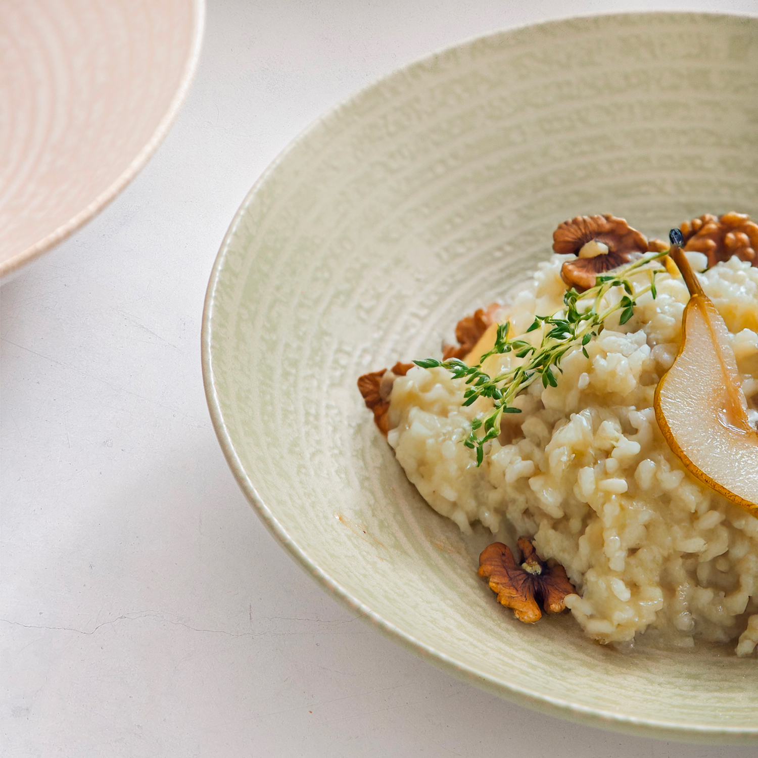 Risotto s hruškami, gorgonzolou a pecorinem